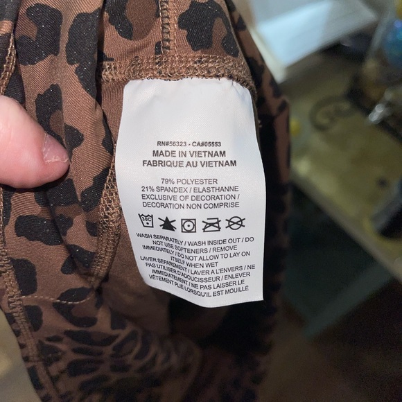 ✔️NIKE✔️ Dri Fit - Plus Size Leopard Leggings - Picture 8 of 8